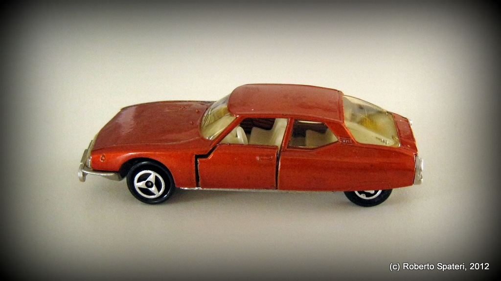 Majorette Citroen SM (n.250)